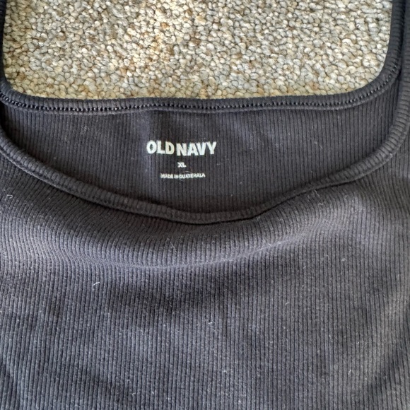 Old Navy Black Sleeveless Crop Tank - Picture 2 of 2